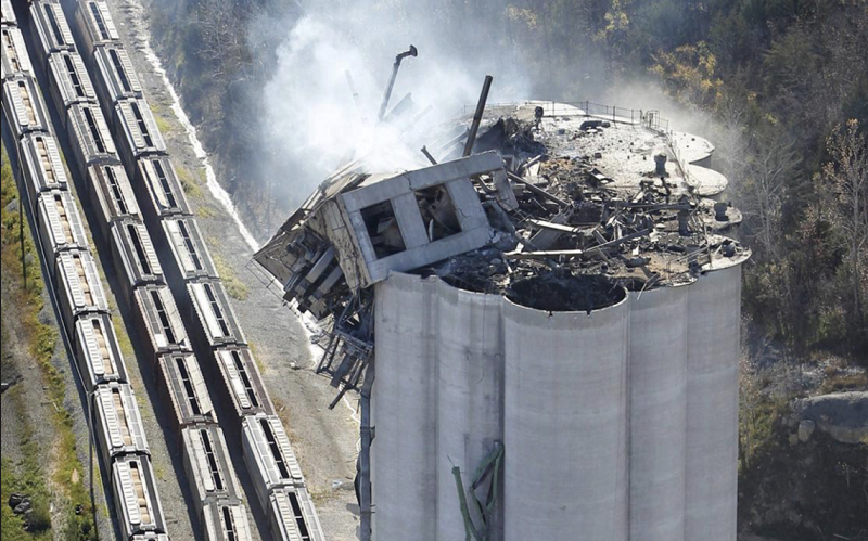 Bartlett Grain - Atchison Kansas. Settling for More: Will a grain explosion lead to greater safety?